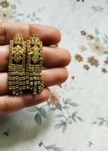 2 set of Sparkling Rhinestone Earrings✨💖