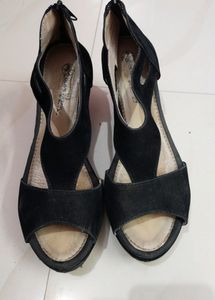 Black Sandal💥 Fixed Price