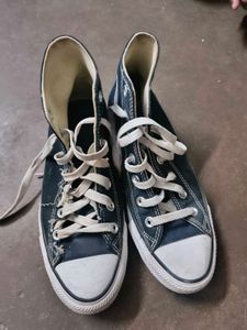 Classic black High-Top Sneakers