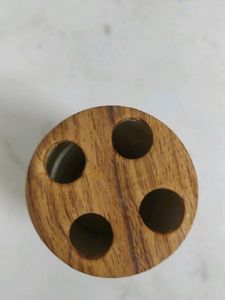 TOOTHBRUSH HOLDER