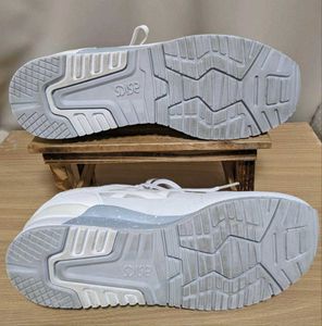 ASICSTiger Sneakers - Stylish &amp; Comfy!