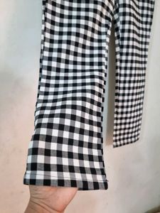 Gingham Cropped Pants