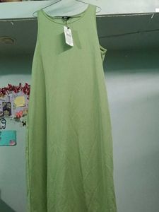 Solid Green Sleeveless Maxi Dress