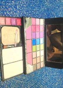 Multi-Color Makeup Kit – Eyeshadow, Blush &amp; Face M