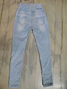 Light Blue High-Waisted Skinny Fit Jeans