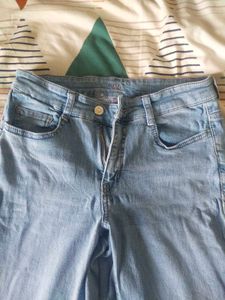 Light Wash straight fit Jeans