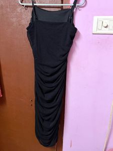 Chic Black Ruched Midi Dress