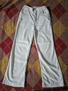 White bootcut Jeans
