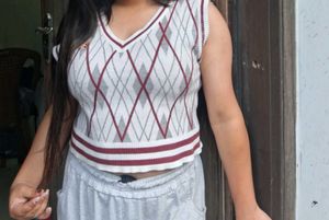 Argyle Pattern Cropped Vest Top