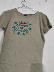 Queen of Hearts Tee
