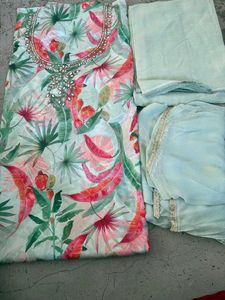 Beautiful Tropical Print Kurta Set