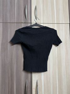 35 H&amp;M KNIT TOP