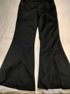 black flared trouser 🖤