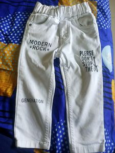 Black Shirt; White Pant And Velvet Type Pan