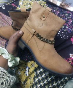 totally new pure leather boots