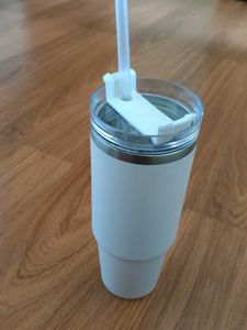 Insulated Tumbler with Straw