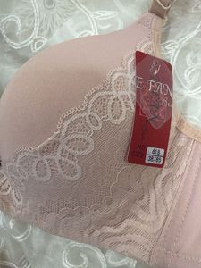 Women's Lace Trimmed Padded Bra