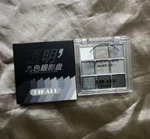 DIKALU 9 Color Eyeshadow Palette
