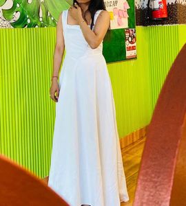 Newme Elegant White Sundress