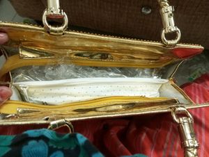 Beautiful 😍 Golden Hand/Sling Bag Only In ₹399