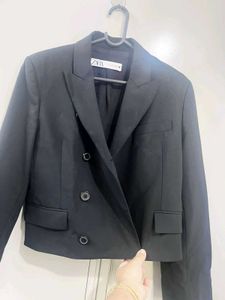 Zara Cropped Black Blazer