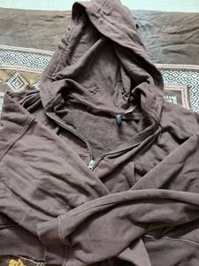 H&amp;M semi cropped Brown Zip-Up Hoodie