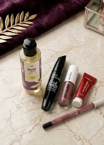 Makeup bundle!