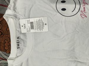 SHEIN White Smiley Face Graphic T-Shirt