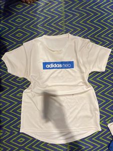 adidas girls workout tshirt | size m