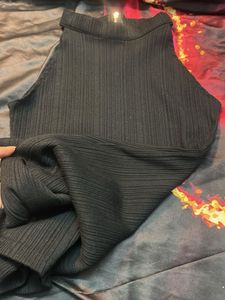Sleek Black Sleeveless Dress