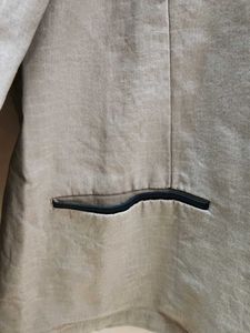 Elegant Grey Zippered Jacket