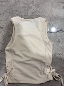 Studio Fit Cream Cut-out Side Tank Top