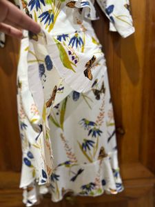 Chic Floral Print Ruffle Dress