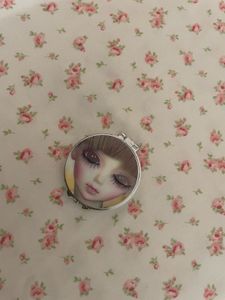 Doll mirror