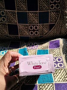 WhiteTone Pearl Face Powder