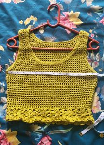 crochet crop top