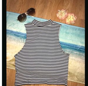 H&amp;M Striped Mock High Neck Crop Top