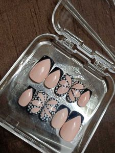 Butterfly Design Press-On Nails