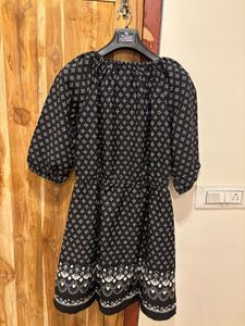 Chic Black &amp; White Print Dress