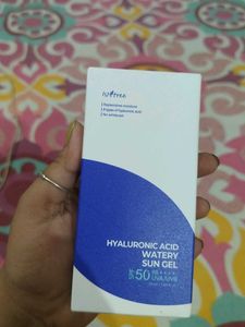 Isntree Hyaluronic Acid Watery Sun Gel SPF 50