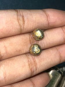 combo of 10 earrings, 2 foot rings and a pin