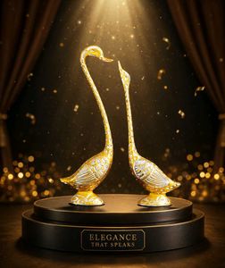 Elegant Swan Decor Set