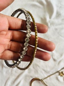 Fashion Jewelry Set - Choker, Earrings &amp; Bracelet