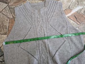 Grey Cable Knit Sleeveless Sweater Vest