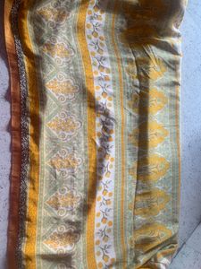 Elegant Floral Print Saree