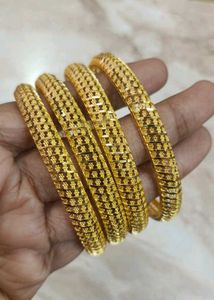 Micro bangle 4 pc 399 Rs