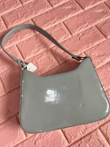Chic Grey Croc Shoulder Bag