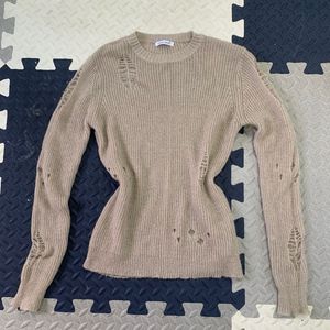 Distressed Knit Sweater⭐️