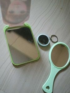 Cute Compact Makeup Mirror Set