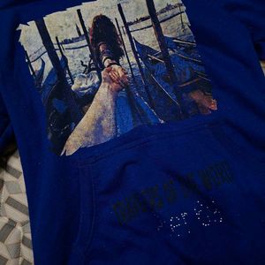 Blue Graphic Print Sweatshirt